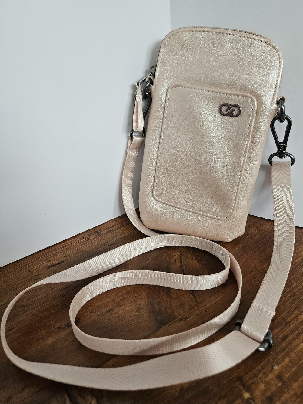 Calia By Carrie Underwood Only Essentials Crossbody Bag Phone Pouch  Light Pink